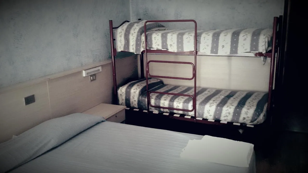 Hotel Cinzia Caorle 2*,